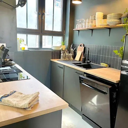 L Atelier De Menuiserie De Constant Villa